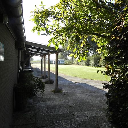 Hoeve De Mertel Biezenmortel Exteriör bild