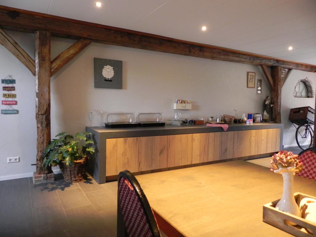 Hoeve De Mertel Biezenmortel Exteriör bild