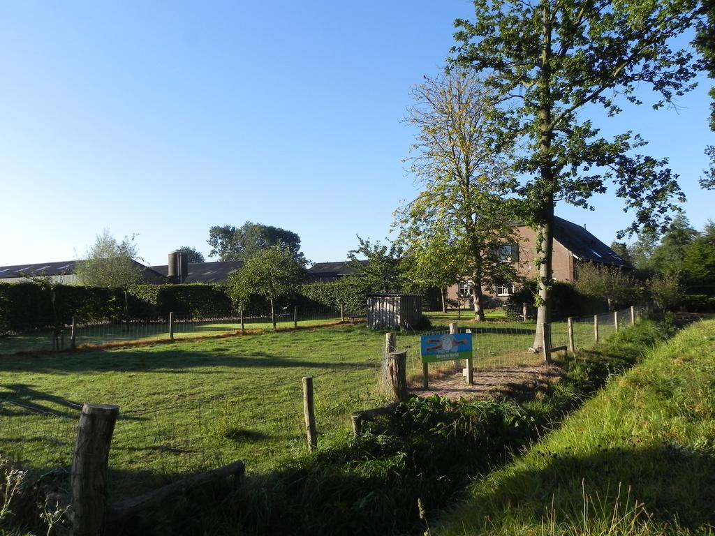 Hoeve De Mertel Biezenmortel Exteriör bild